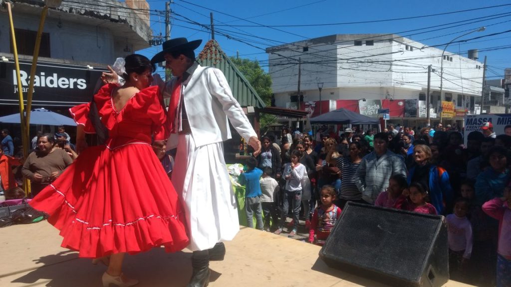 Mirolo y Nediani participaron de una gran fiesta en el microcentro bandeño Mirolo y Nediani participaron de una gran fiesta en el microcentro bandeño
