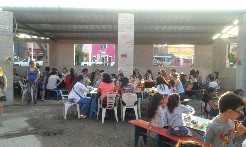 La Escuela Juanita Briones realizó un agasajo para las madres La Escuela Juanita Briones realizó un agasajo para las madres