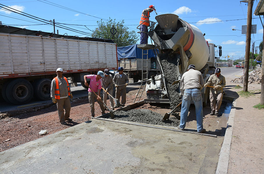 El Plan Municipal de Mejoramiento de Calles sigue adelante en los barrios