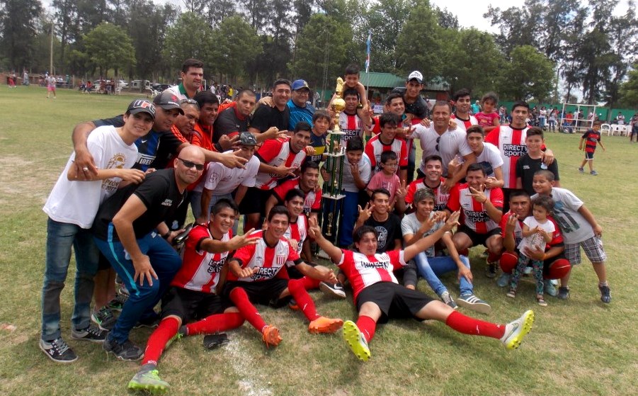Autoservicio Zahuy, otra vez campeón de la Liga Comercial de Fútbol de La Banda Autoservicio Zahuy, otra vez campeón de la Liga Comercial de Fútbol de La Banda