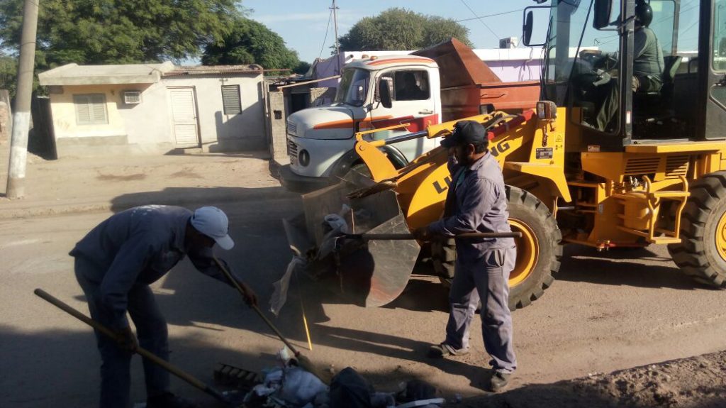 Trabajo conjunto para mantener la limpieza en la ciudad Trabajo conjunto para mantener la limpieza en la ciudad
