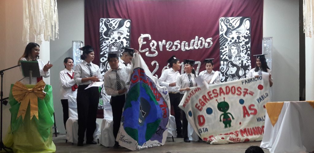 El Instituto Cristiano DAS despidió a su primera promoción de egresados El Instituto Cristiano DAS despidió a su primera promoción de egresados