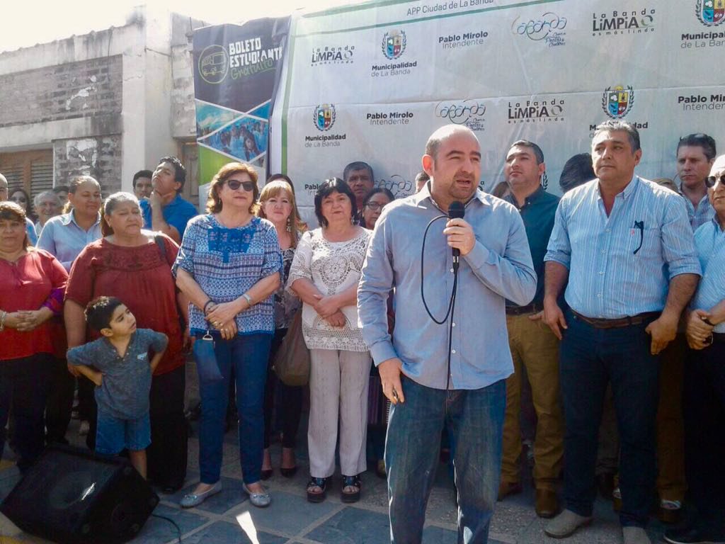 Empleados municipales de planes y locaciones percibirán un bono de fin de año Empleados municipales de planes y locaciones percibirán un bono de fin de año