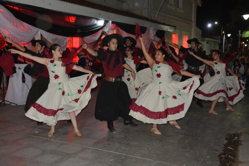 Convocan a bailarines que deseen participar del Festival Nacional de La Salamanca