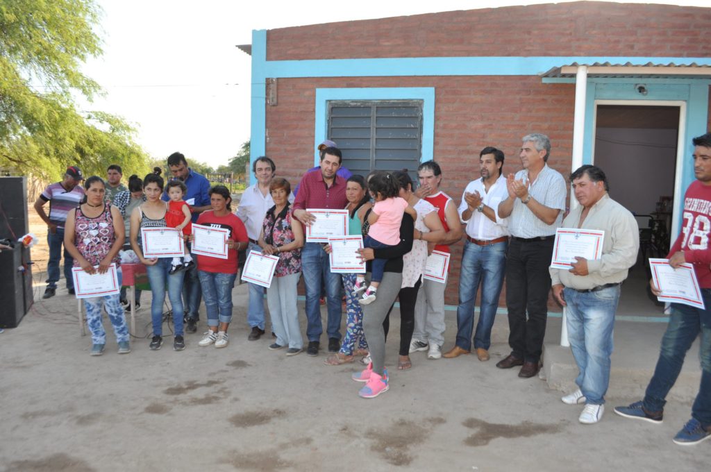 Familias de Ardiles y zonas vecinas accedieron a sus anheladas viviendas sociales