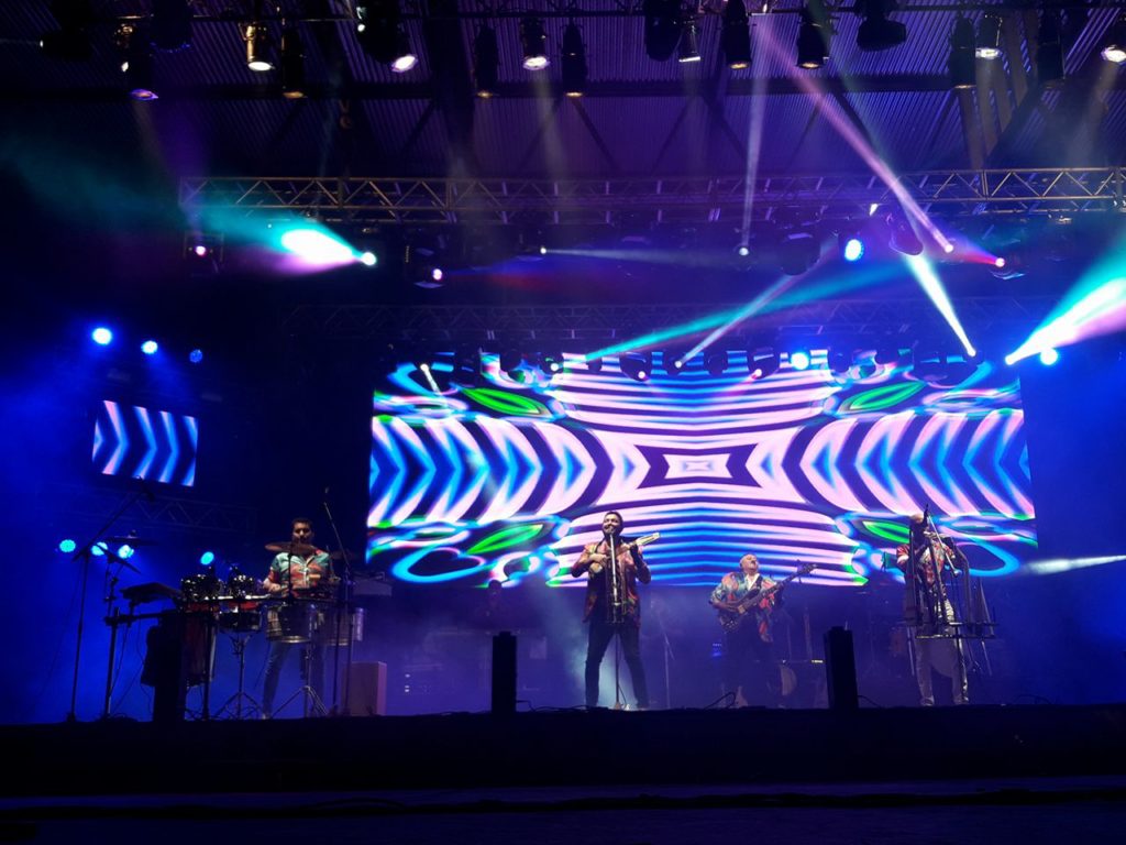 Los Tekis destaron el carnaval en la primera noche de La Salamanca
