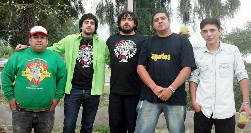 Lagartos Dub y Santos Fantasmas preparan un show a orillas del río Dulce Lagartos Dub y Santos Fantasmas preparan un show a orillas del río Dulce