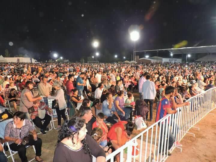 Miles de personas se reunieron para celebrar el aniversario de Medellín
