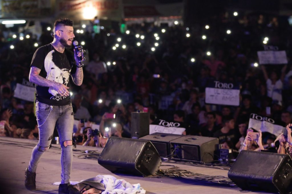 Ulises Bueno despertó la euforia del público salamanquero