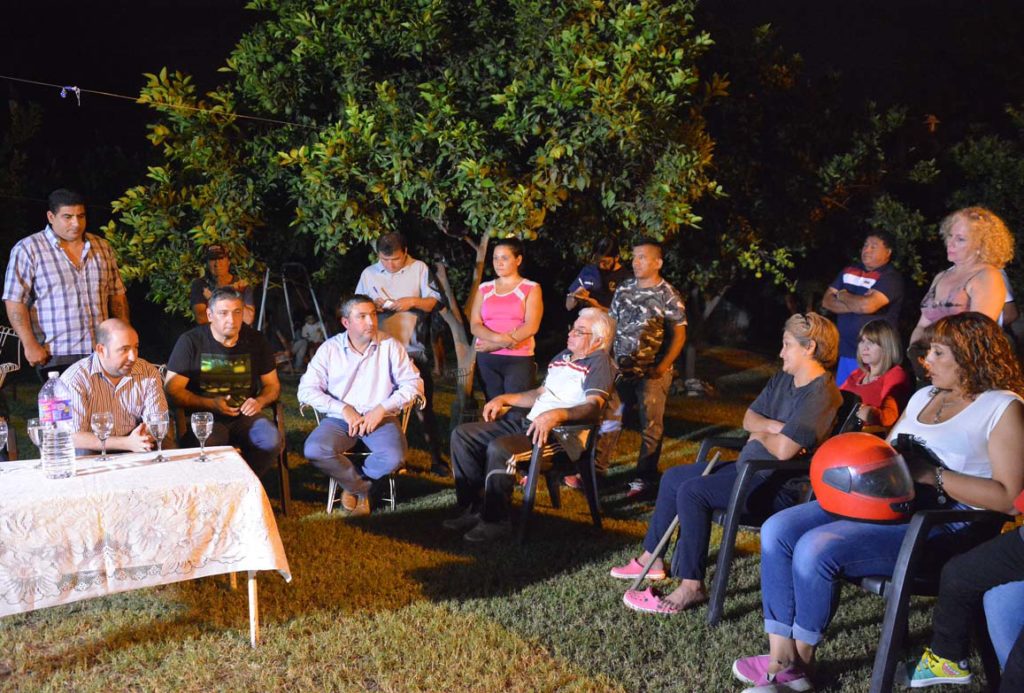 Mirolo se reúne con vecinos de distintos barrios de la ciudad Mirolo se reúne con vecinos de distintos barrios de la ciudad