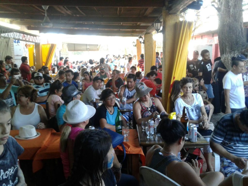 La Siesta Salamanquera fue un éxito con cientos de turistas que disfrutaron del folclore en Los Lagos