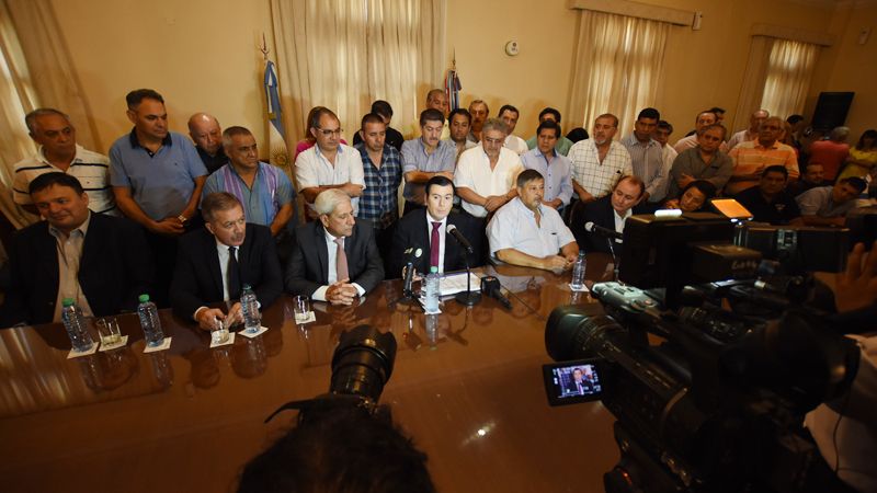 Anunciaron un aumento del 20 por ciento para empleados públicos provinciales