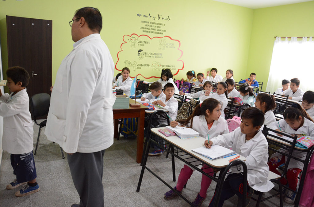 Ofrecen cargos y horas cátedra en jardines y escuelas de toda la provincia