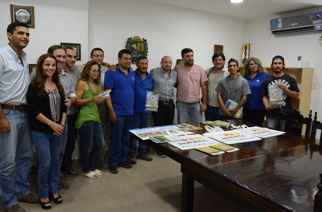 Entregaron semillas para potenciar las huertas familiares Entregaron semillas para potenciar las huertas familiares