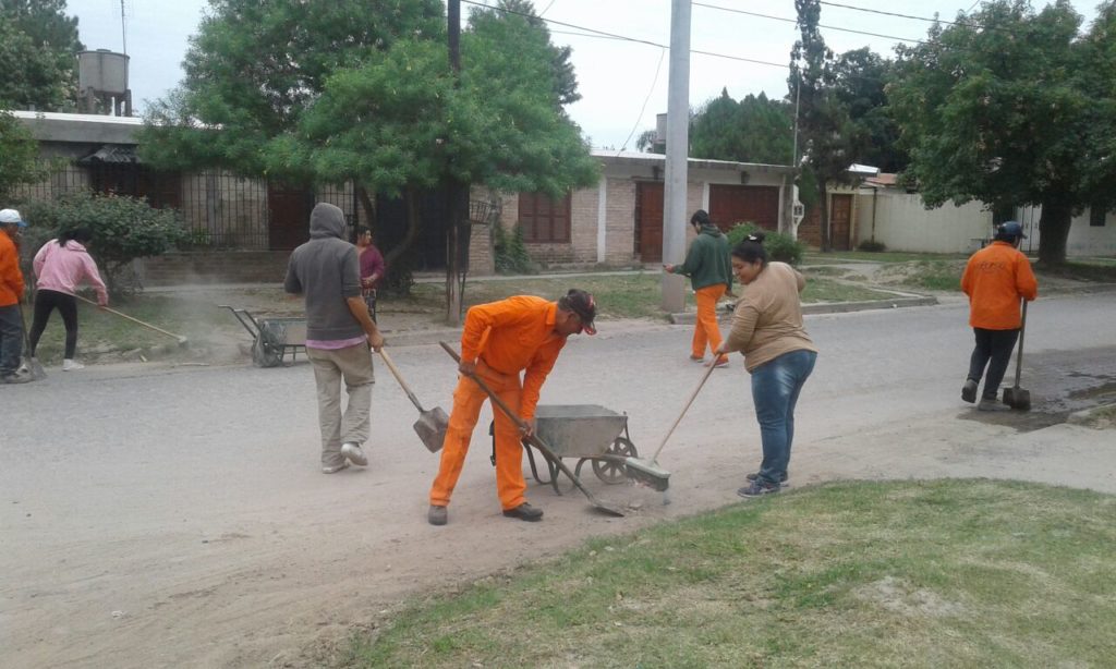 Brigadas recorren distintos barrios de la ciudad
