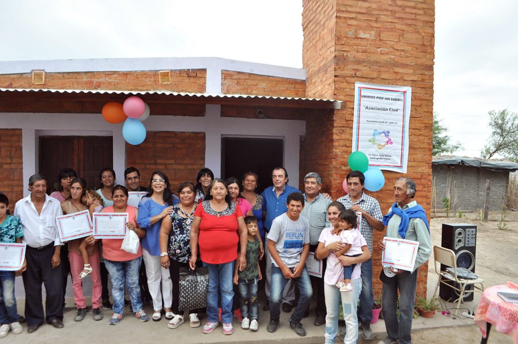 Familias de La Tijera accedieron a viviendas sociales Familias de La Tijera accedieron a viviendas sociales