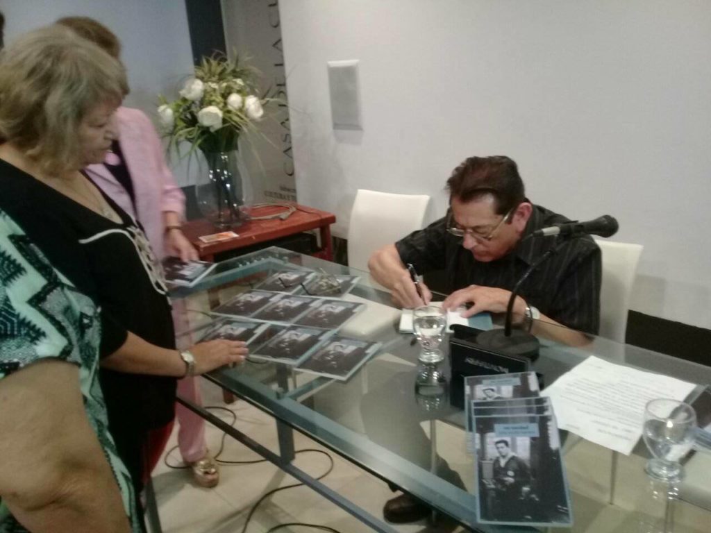 Julio Emilio Barrera presentó “Mi verdad” en la Casa Argañaraz Alcorta Julio Emilio Barrera presentó “Mi verdad” en la Casa Argañaraz Alcorta