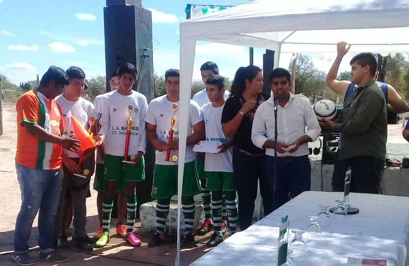 En su 25 aniversario, el Club Banfield de Figueroa recibió una importante ayuda