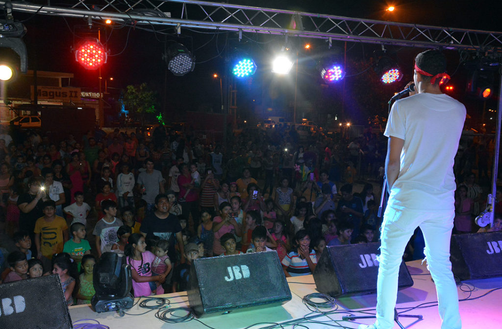Cientos de vecinos disfrutaron de grandes presentaciones en el barrio San Fernando