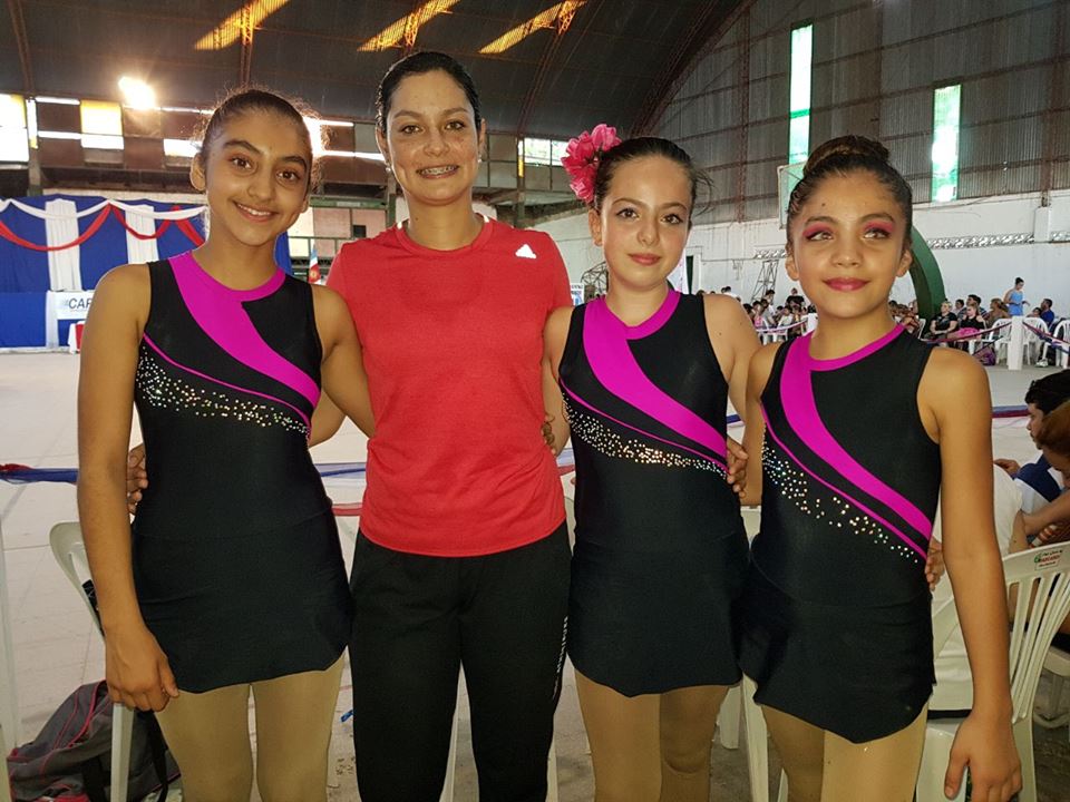 Patinadoras de Colonia Dora brillaron en una competencia provincial