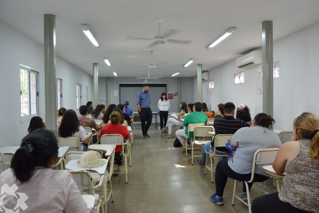 Humanidades abre un curso de capacitación docente sobre la interculturalidad en el aula