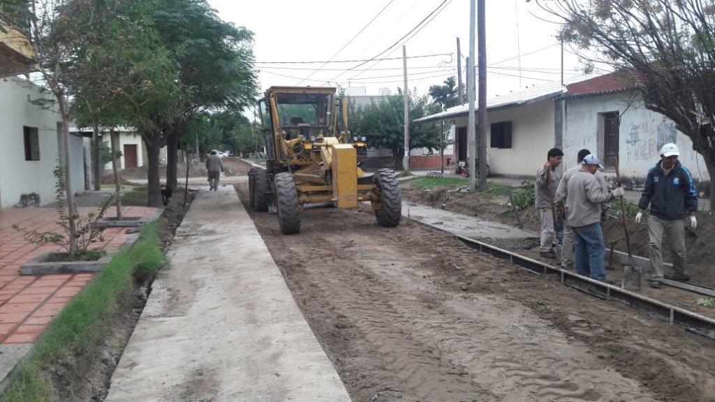 Pavimentan una de las arterias más importantes del barrio Villa Juana