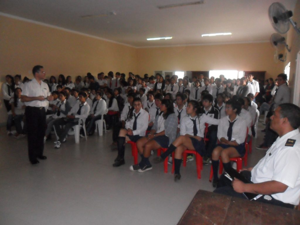 Jóvenes de Colonia Dora conocerán las alternativas que ofrece la Armada Argentina