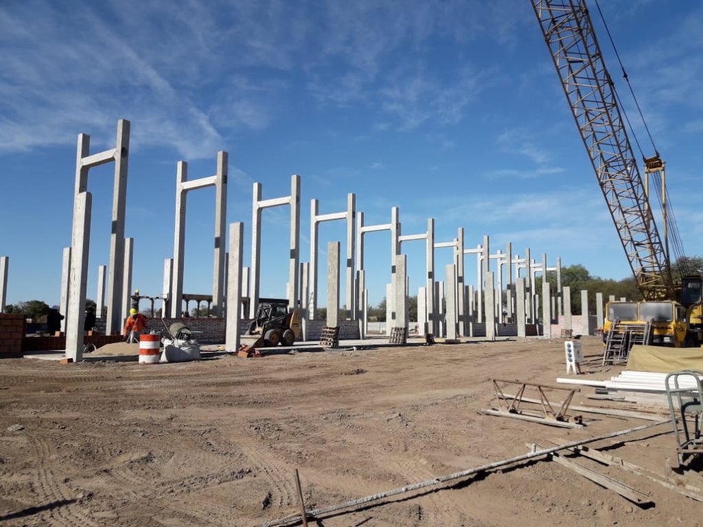 Fernández celebra sus 128 años con el avance de obra de la Nueva Terminal