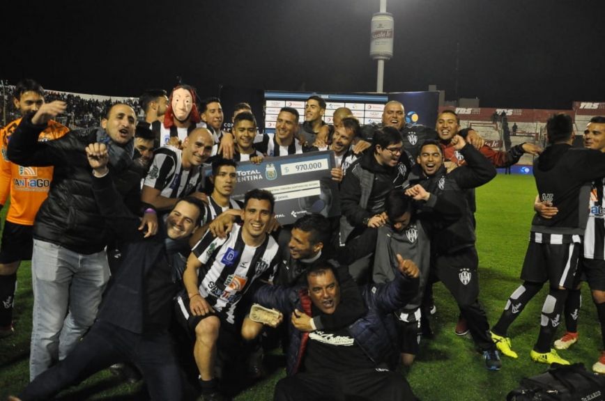 Central Córdoba volvió a sorprender y superó a Tigre en la Copa Argentina