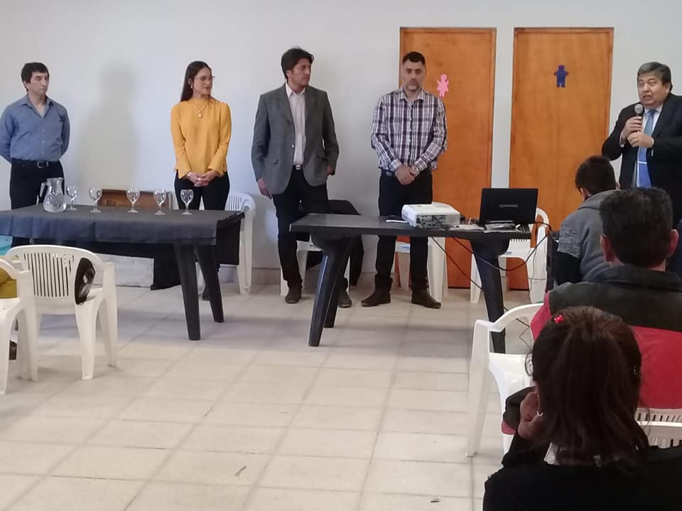 Los jóvenes de Villa Figueroa aprendarán a reparar motocicletas