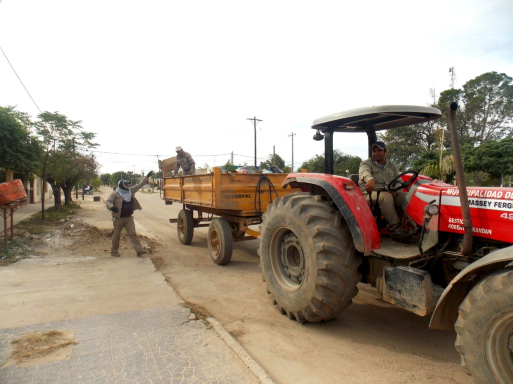 Villa Atamisqui: Municipales cobraron la primera parte del bono de fin de año