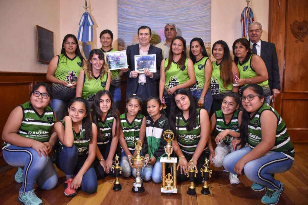 Xport Hockey de Fernández se consagró en Buenos Aires