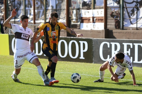 Mitre visita a Chacarita con la idea de sumar puntos que le permitan escalar posiciones