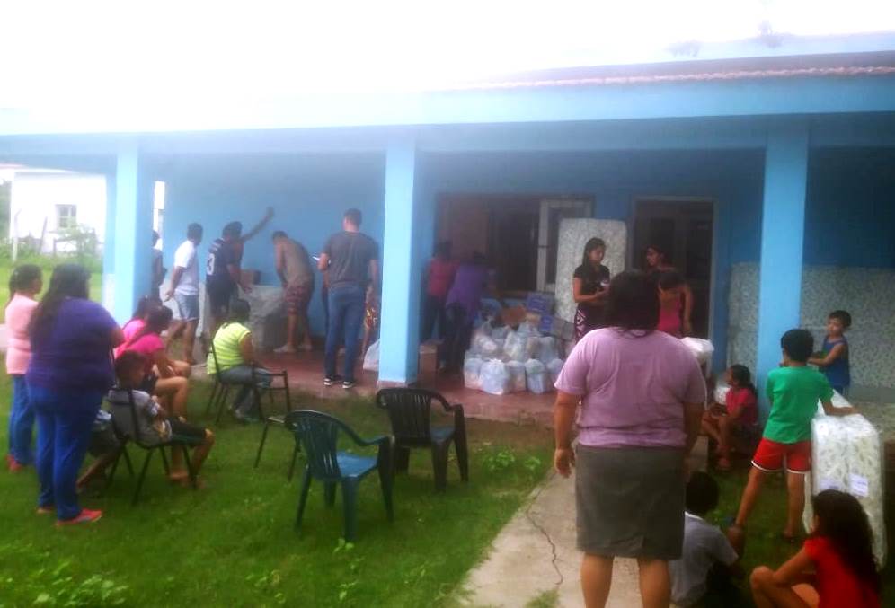 Entregaron elementos de primera necesidad a familias afectadas por la lluvia