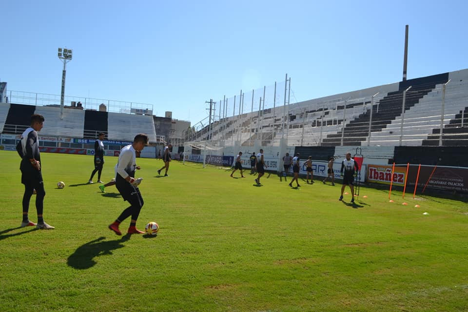 El “Ferro” visita a Agropecuarios y buscará seguir por el camino del triunfo