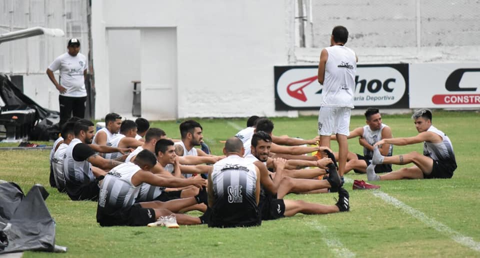 Central Córdoba quiere levantar cabeza en Buenos Aires