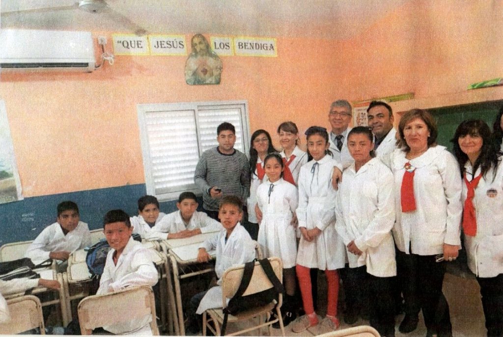 Escuela de Estación Simbolar inició el año con refrigeración para todo su edificio