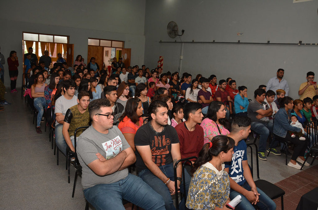 Convocan a cursos de formación de bibliotecarias y preceptores