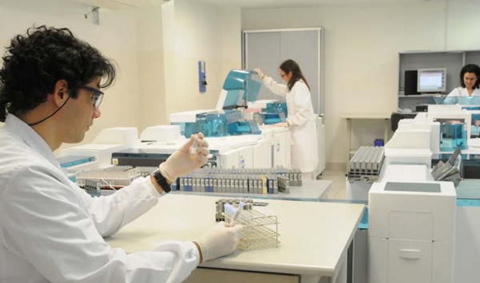 El Colegio de Bioquímicos celebrará el centenario de esta importante profesión