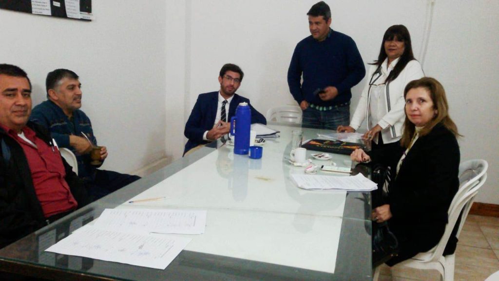 Convocan a dirigentes gremiales a participar del análisis del proyecto de estatuto del empleado municipal Convocan a dirigentes gremiales a participar del análisis del proyecto de estatuto del empleado municipal