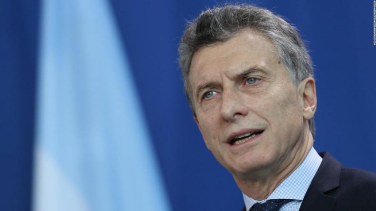El presidente Macri saludó a todo el pueblo ferroviario