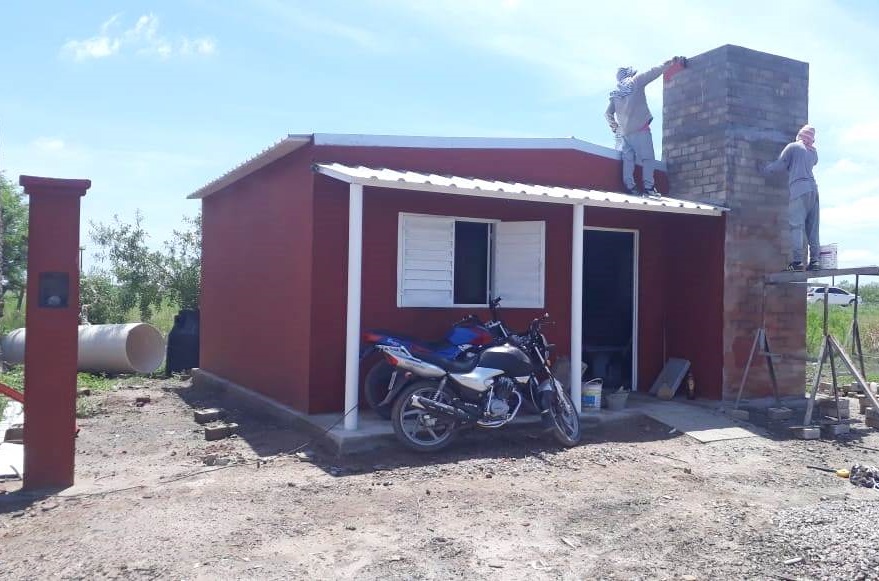La provincia entregará viviendas sociales y ecológicas en Colonia Dora