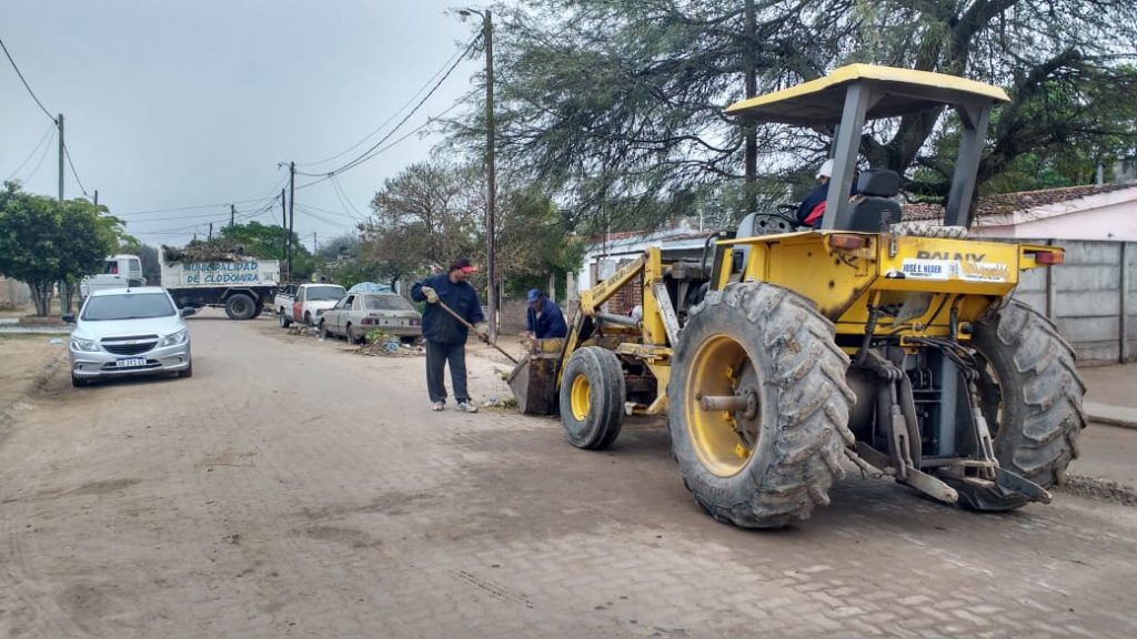 Continúan los operativos de higiene en los barrios de Clodomira