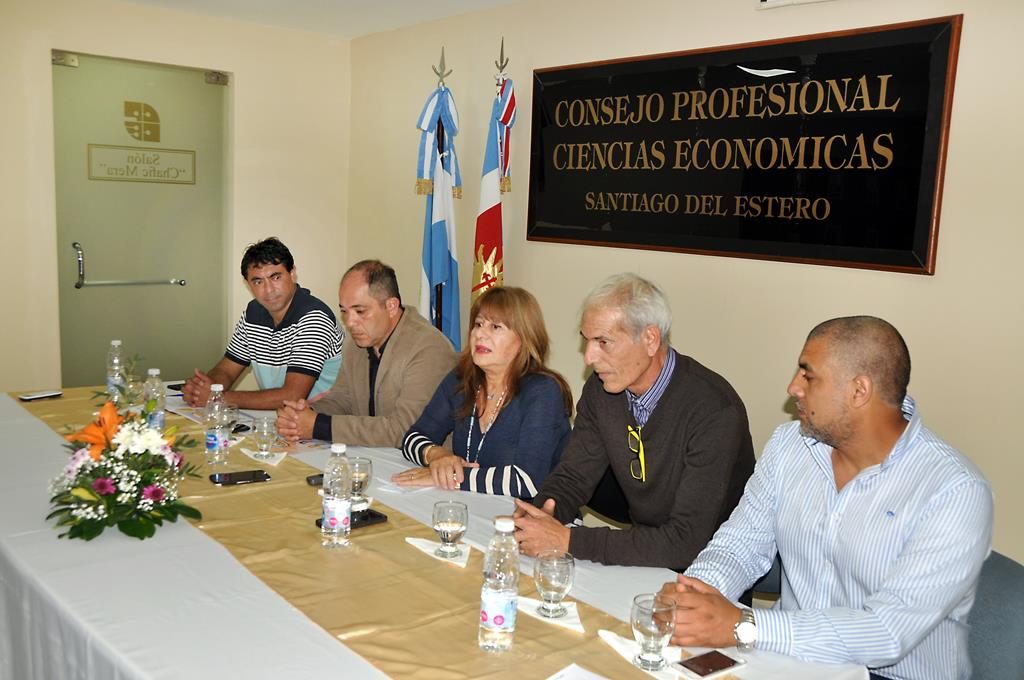 Organizan jornadas deportivas y recreativas para profesionales de ciencias económicas