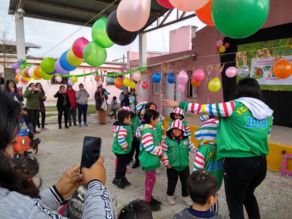 Pequeños de Upianita presentaron sus camperas