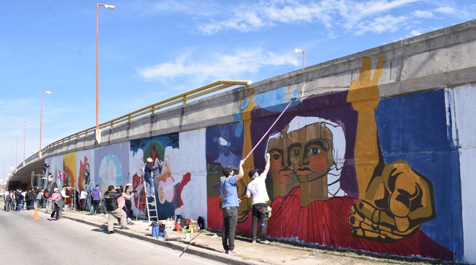 Arte y música se conjugan en pinturas que reflejan la cultura santiagueña