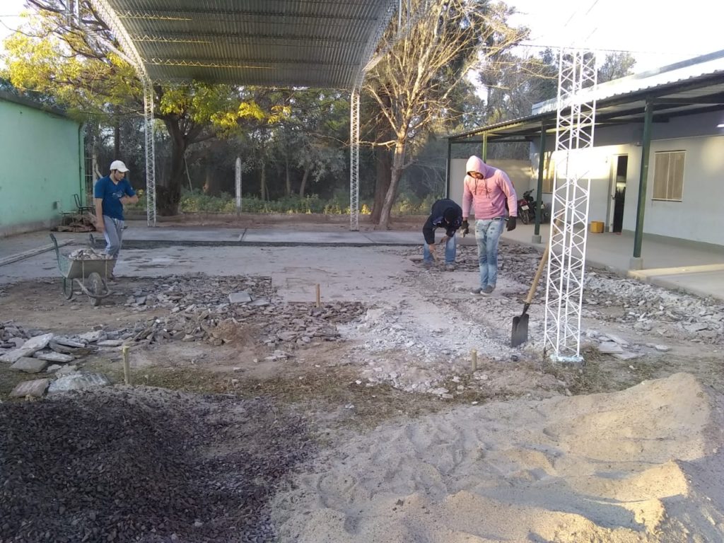 Comuna y vecinos hacen posible mejoras para la Escuela Nº 506 de Cañada Escobar