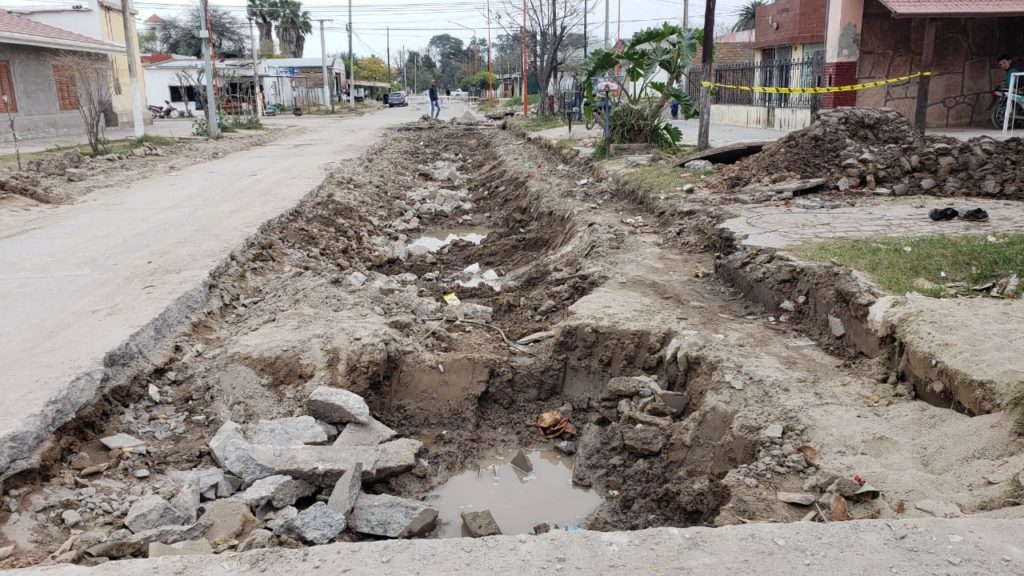 Iniciaron los trabajos de repavimentación en el casco céntrico de Clodomira