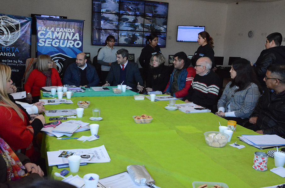 Funcionarios bandeños participaron de la reunión mensual del Consejo Provincial del Adulto Mayor Funcionarios bandeños participaron de la reunión mensual del Consejo Provincial del Adulto Mayor