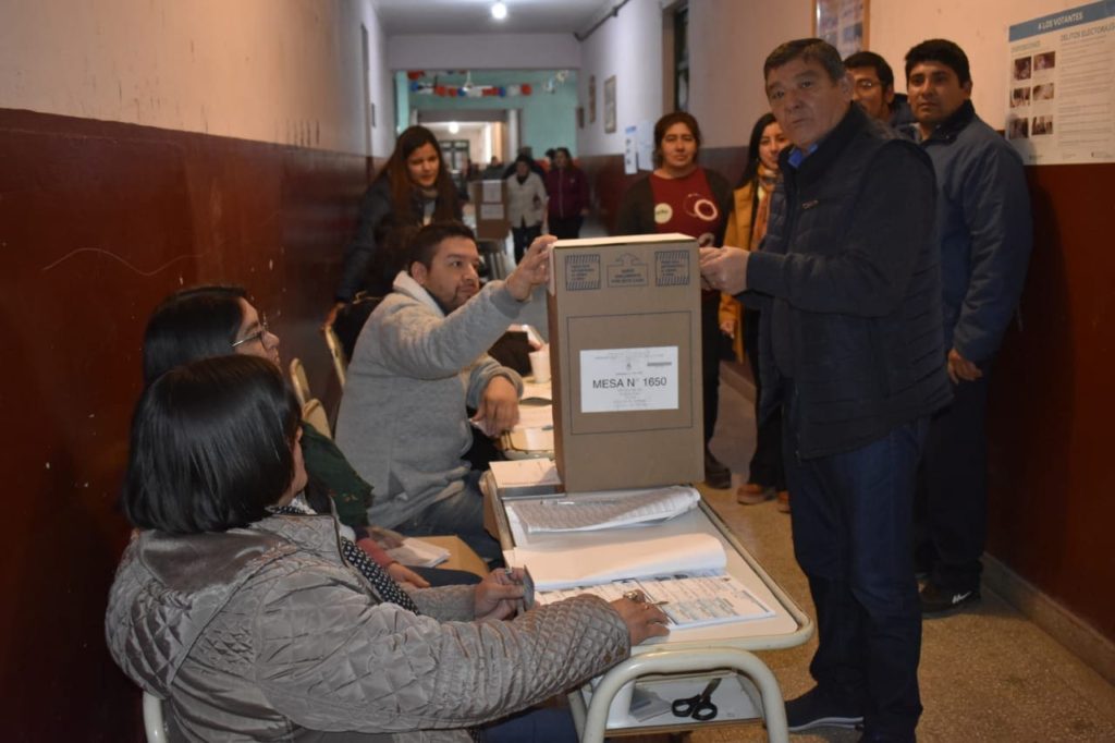 La jornada cívica se vive a pleno en Tintina